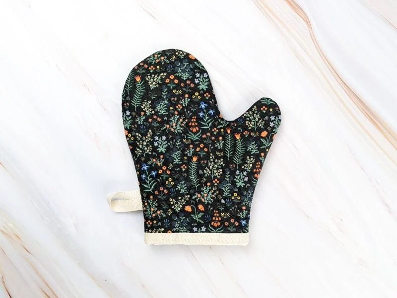 Menagerie Garden Black Floral Oven Mitt