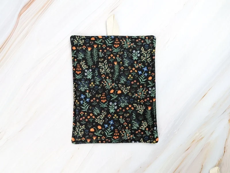 Menagerie Garden Black Floral Pot Holder