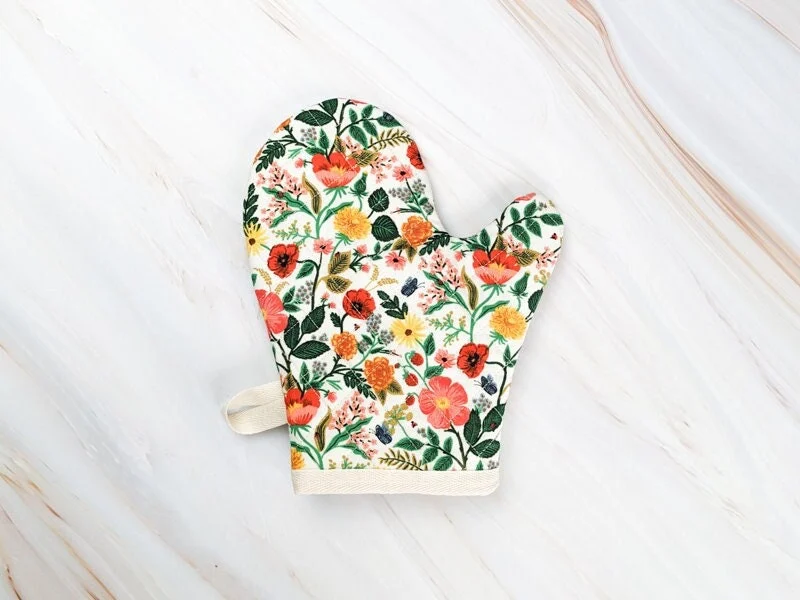 Poppy Fields Cream Floral Oven Mitt