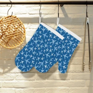 Airplane Pattern in the Sky Heat Resistant Oven Mitts Pot Holders Set