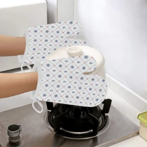 Anchor Rudder Nautical Design Pattern Heat Resistant Oven Mitts Pot Holders Set