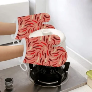 Beautiful Chili Peppers Pattern Heat Resistant Oven Mitts Pot Holders Set