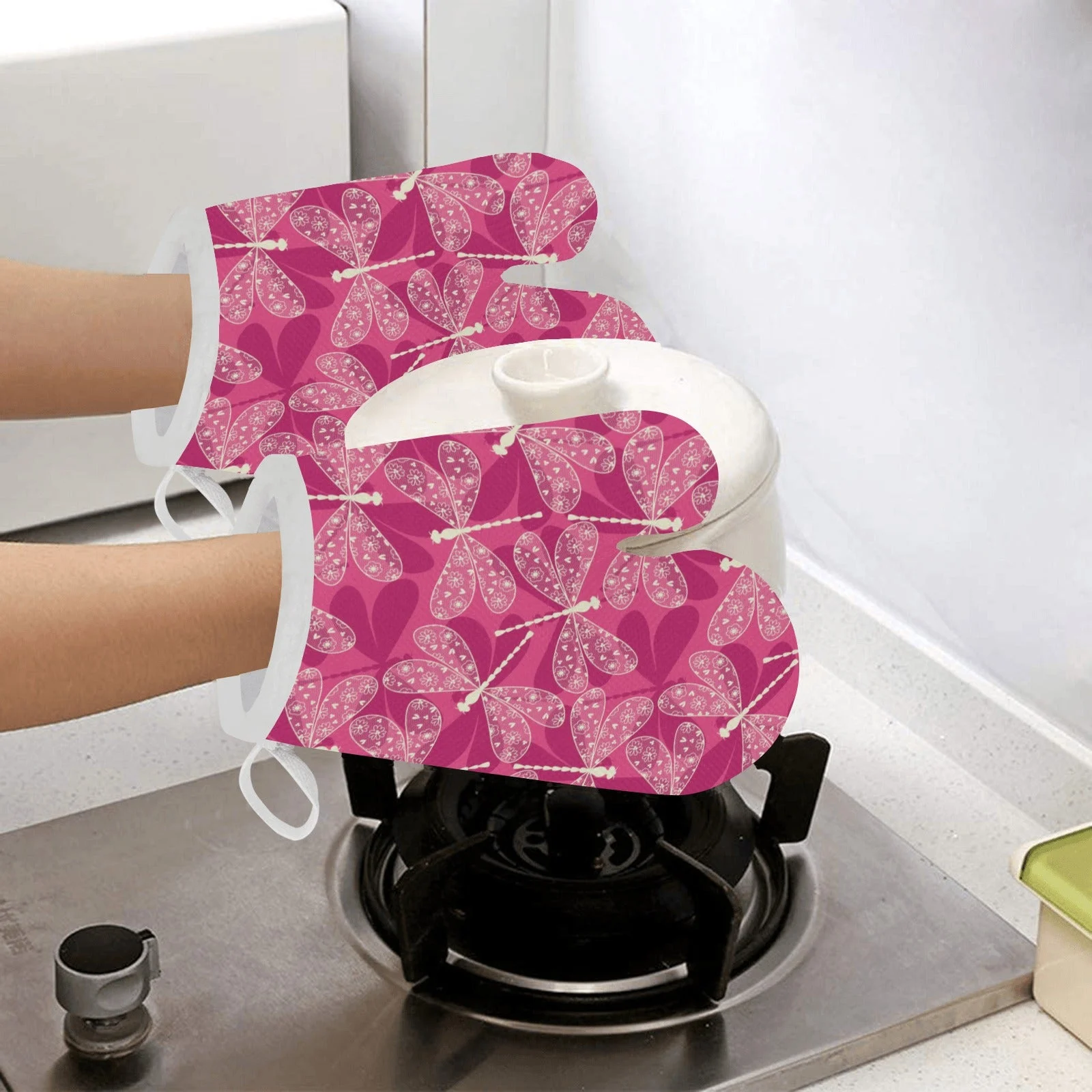 Beautiful Dragonfly Pink Background Heat Resistant Oven Mitts Pot Holders Set Beautiful Dragonfly Pink Background Heat Resistant Oven Mitts Pot Holders Set