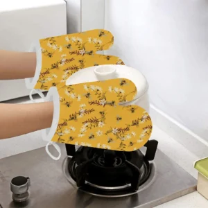 Bee Flower Pattern Heat Resistant Oven Mitts Pot Holders Set
