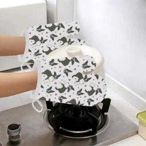 Boston Terrier Dog Hearts Vector Pattern Heat Resistant Oven Mitts Pot Holders Set