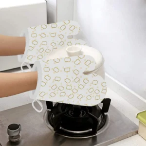 Bread Toast Pattern Print Design 01 Heat Resistant Oven Mitts Pot Holders Set
