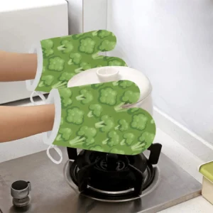 Broccoli Pattern Green Background Heat Resistant Oven Mitts Pot Holders Set