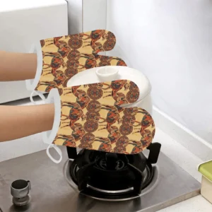 Camel Polynesian Tribal Design Pattern Heat Resistant Oven Mitts Pot Holders Set
