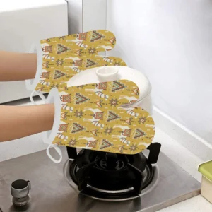 Camels Ethnic Motif Pattern Heat Resistant Oven Mitts Pot Holders Set