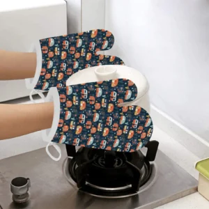 Camper Van Pattern Print Design 05 Heat Resistant Oven Mitts Pot Holders Set