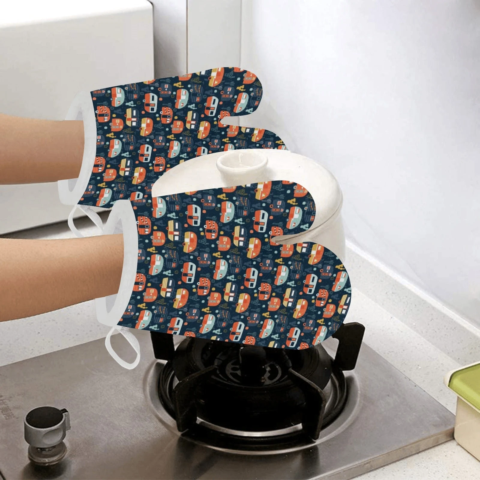 Camper Van Pattern Print Design 05 Heat Resistant Oven Mitts Pot Holders Set Camper Van Pattern Print Design 05 Heat Resistant Oven Mitts Pot Holders Set
