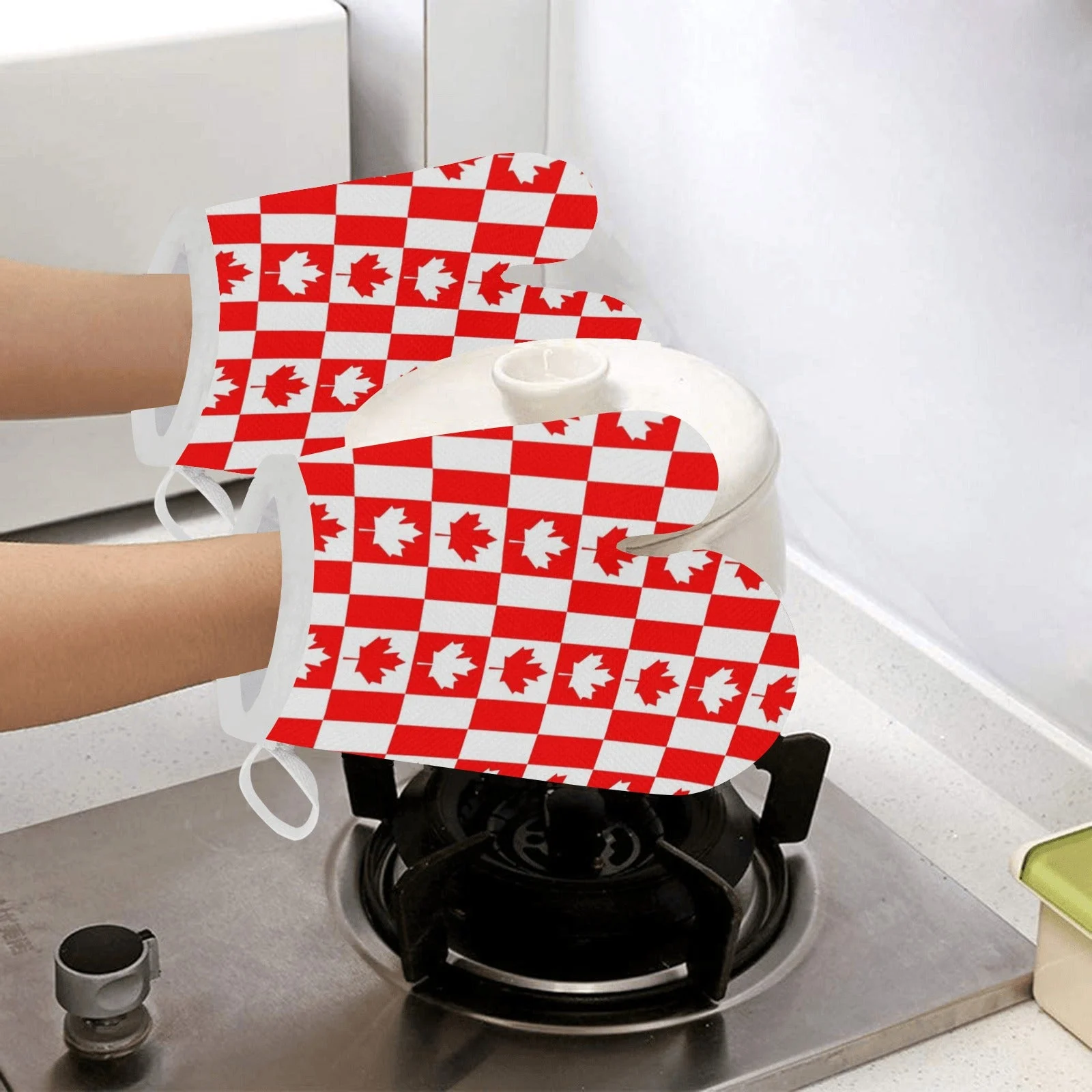 Canada Pattern Print Design 05 Heat Resistant Oven Mitts Pot Holders Set Canada Pattern Print Design 05 Heat Resistant Oven Mitts Pot Holders Set