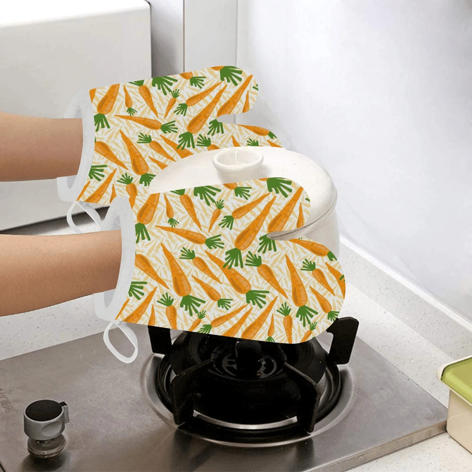 Carrot Pattern Print Design 01 Heat Resistant Oven Mitts Pot Holders Set Carrot Pattern Print Design 01 Heat Resistant Oven Mitts Pot Holders Set