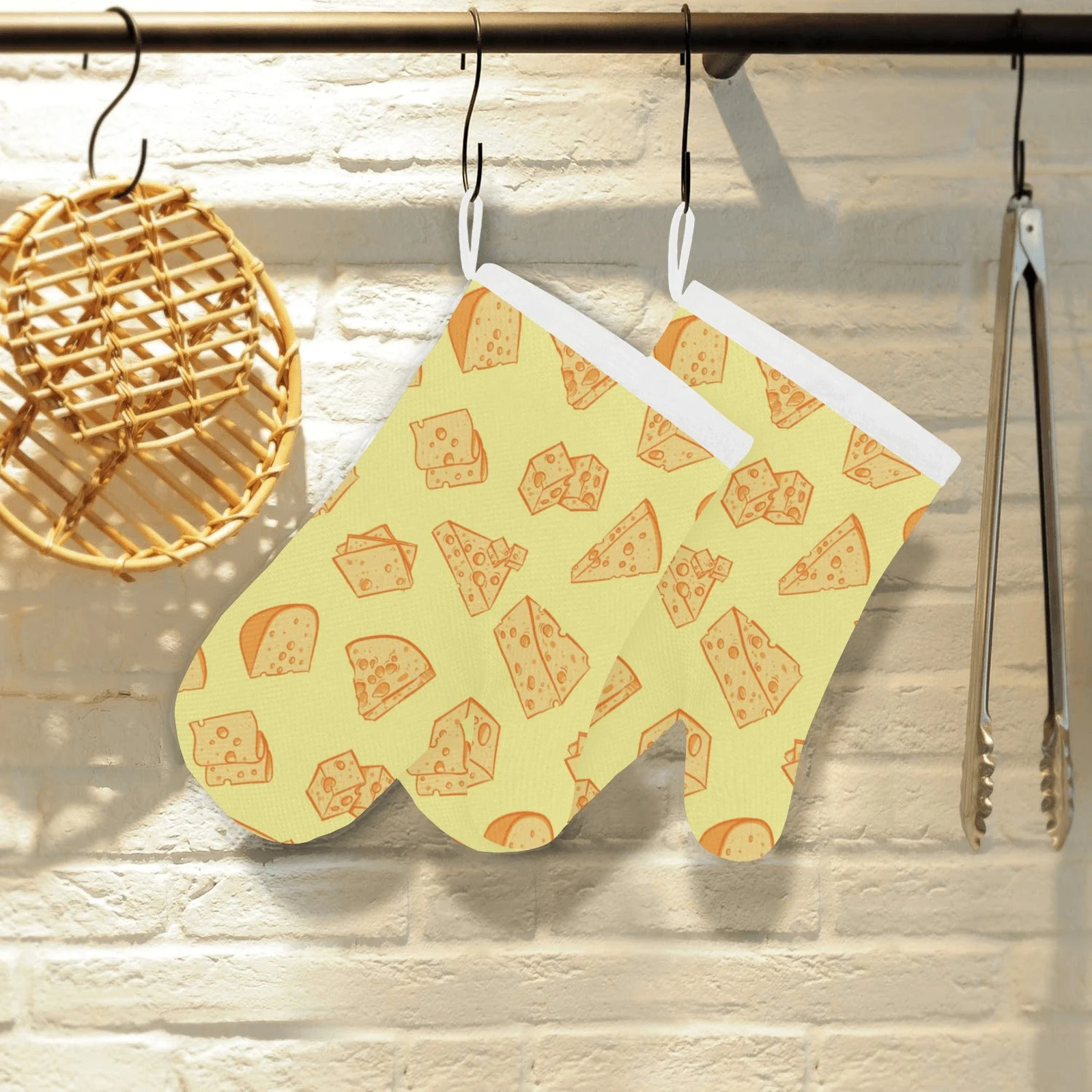 Cheese Design Pattern Heat Resistant Oven Mitts Pot Holders Set Cheese Design Pattern Heat Resistant Oven Mitts Pot Holders Set