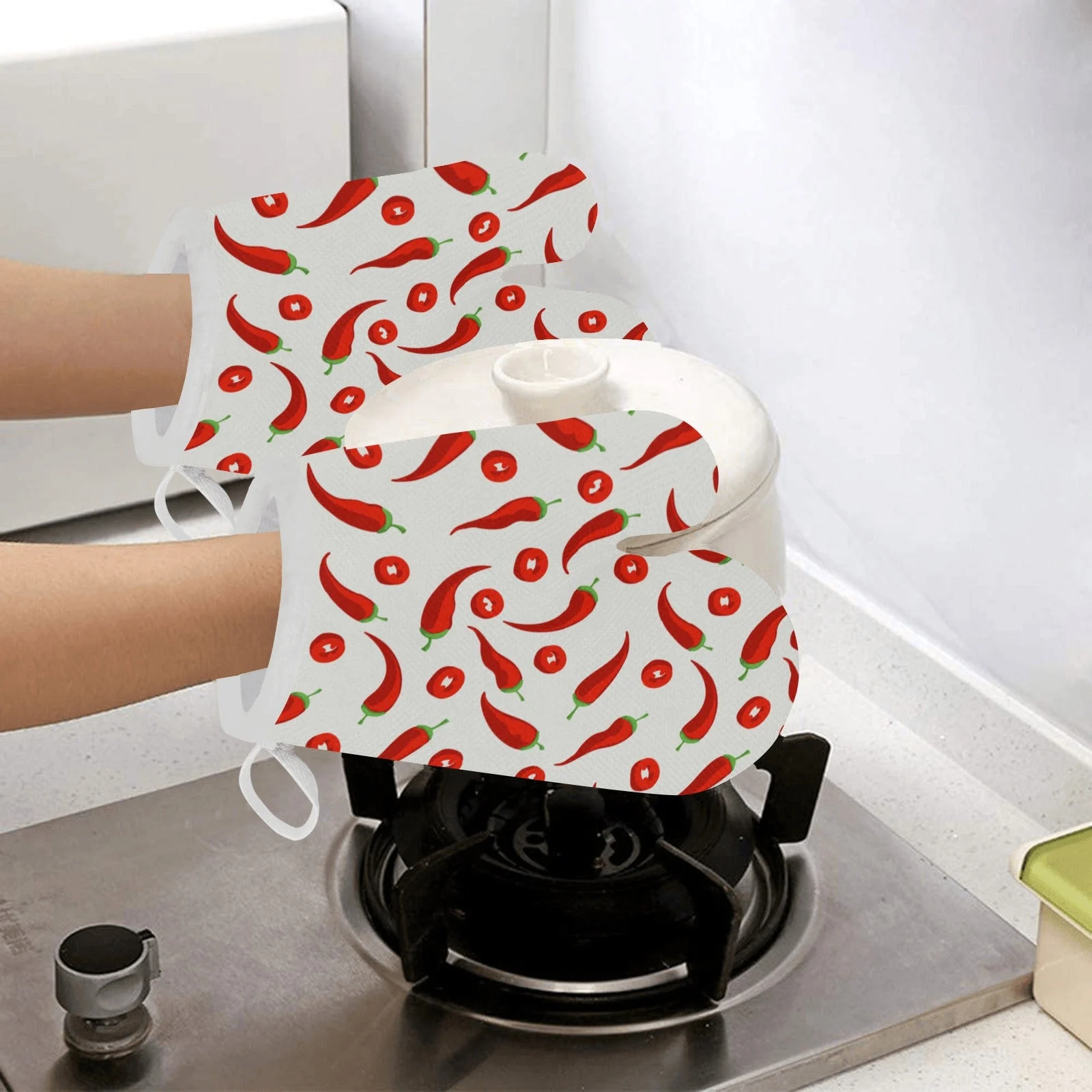 Chili Pattern Heat Resistant Oven Mitts Pot Holders Set Chili Pattern Heat Resistant Oven Mitts Pot Holders Set