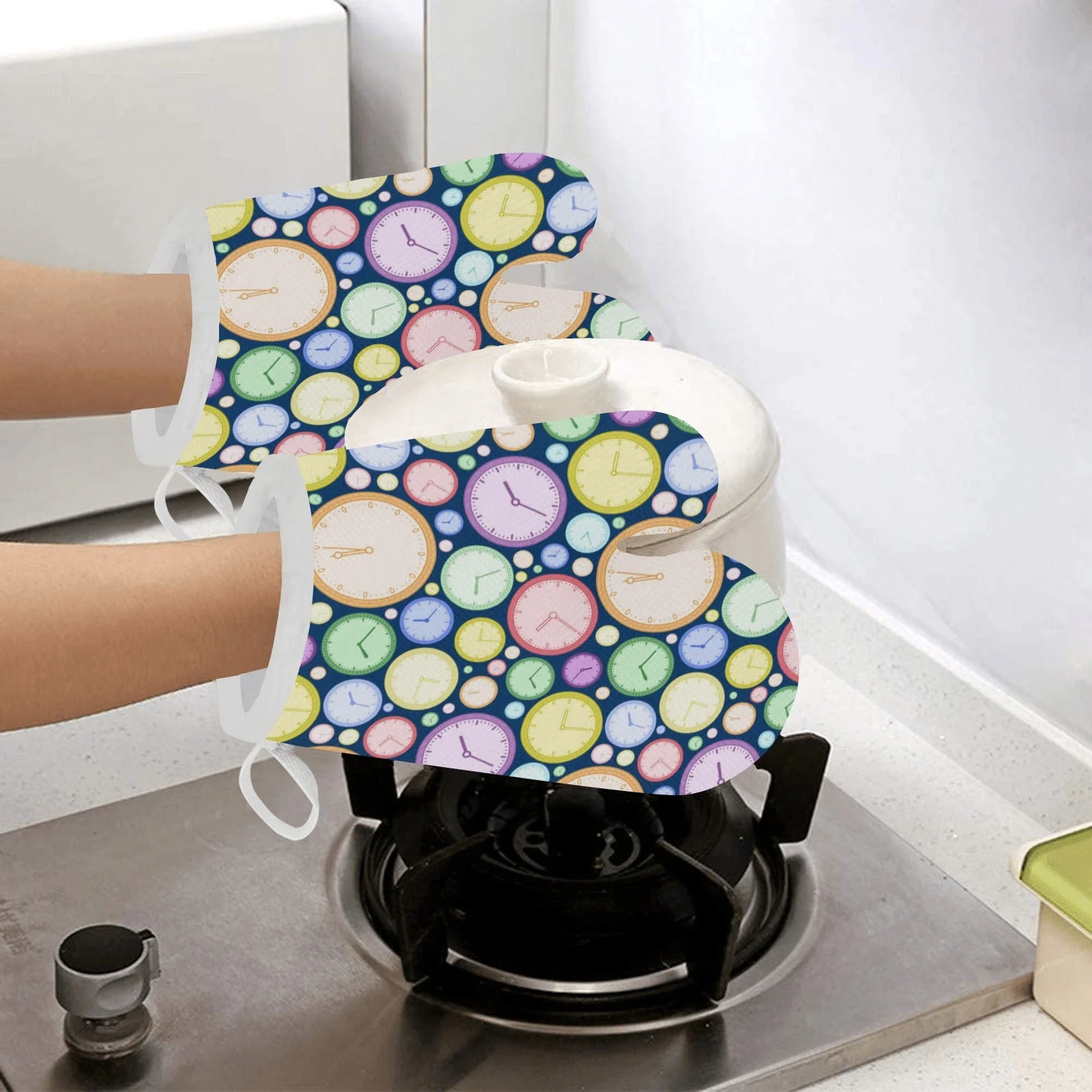 Colorful Clock Background Heat Resistant Oven Mitts Pot Holders Set Colorful Clock Background Heat Resistant Oven Mitts Pot Holders Set