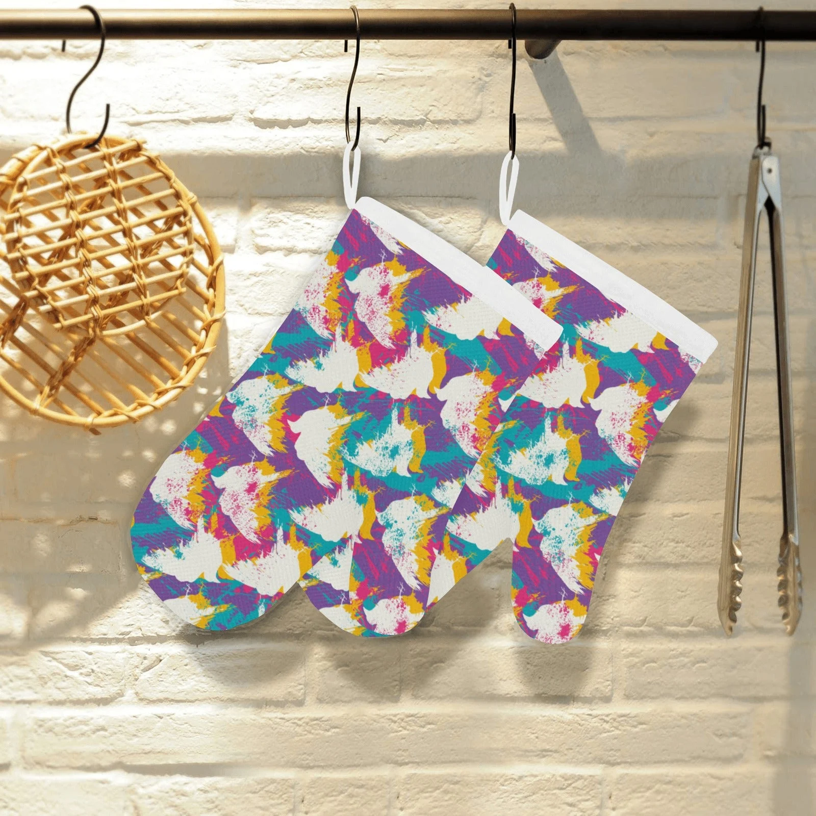 Colorful Crow Illustration Pattern Heat Resistant Oven Mitts Pot Holders Set Colorful Crow Illustration Pattern Heat Resistant Oven Mitts Pot Holders Set