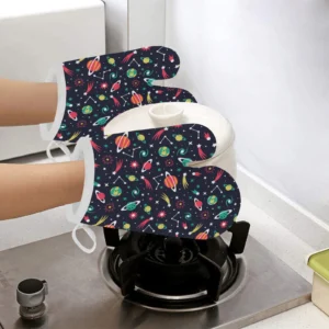 Colorful Space Pattern Planet Star Heat Resistant Oven Mitts Pot Holders Set