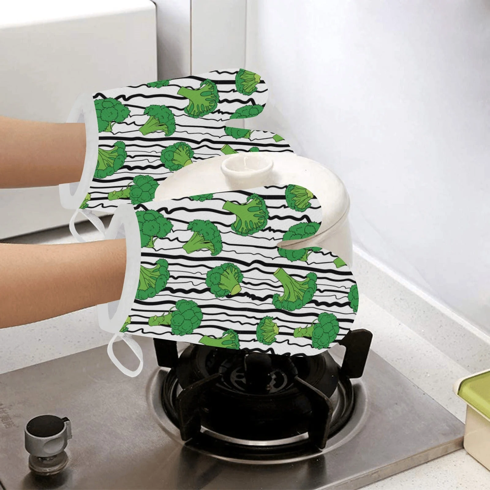 Cool Broccoli Pattern Heat Resistant Oven Mitts Pot Holders Set Cool Broccoli Pattern Heat Resistant Oven Mitts Pot Holders Set