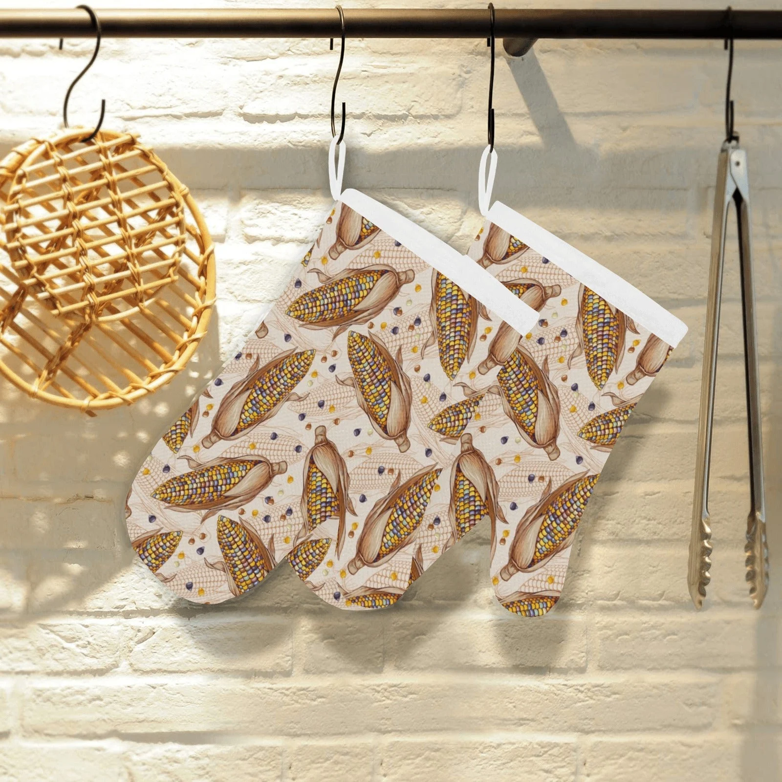 Corn Pattern Print Design 03 Heat Resistant Oven Mitts Pot Holders Set Corn Pattern Print Design 03 Heat Resistant Oven Mitts Pot Holders Set