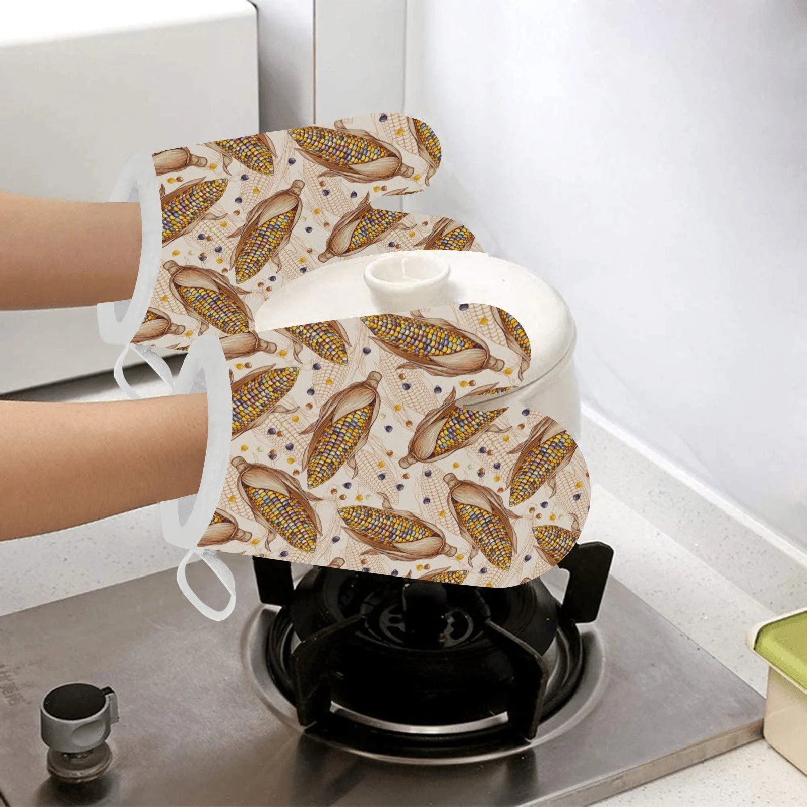 Corn Pattern Print Design 03 Heat Resistant Oven Mitts Pot Holders Set Corn Pattern Print Design 03 Heat Resistant Oven Mitts Pot Holders Set