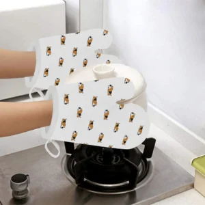 Cute Beagle Dog Sleeping Pattern Heat Resistant Oven Mitts Pot Holders Set