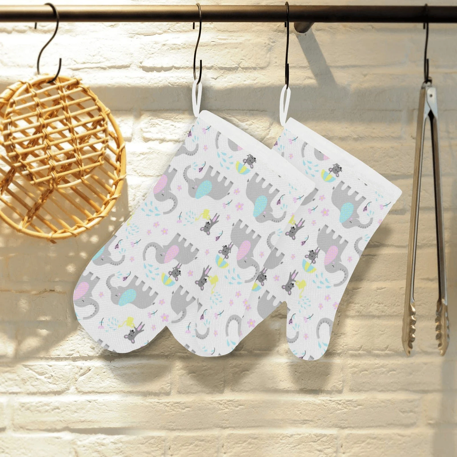 Cute Elephant Mouse Pattern Heat Resistant Oven Mitts Pot Holders Set Cute Elephant Mouse Pattern Heat Resistant Oven Mitts Pot Holders Set