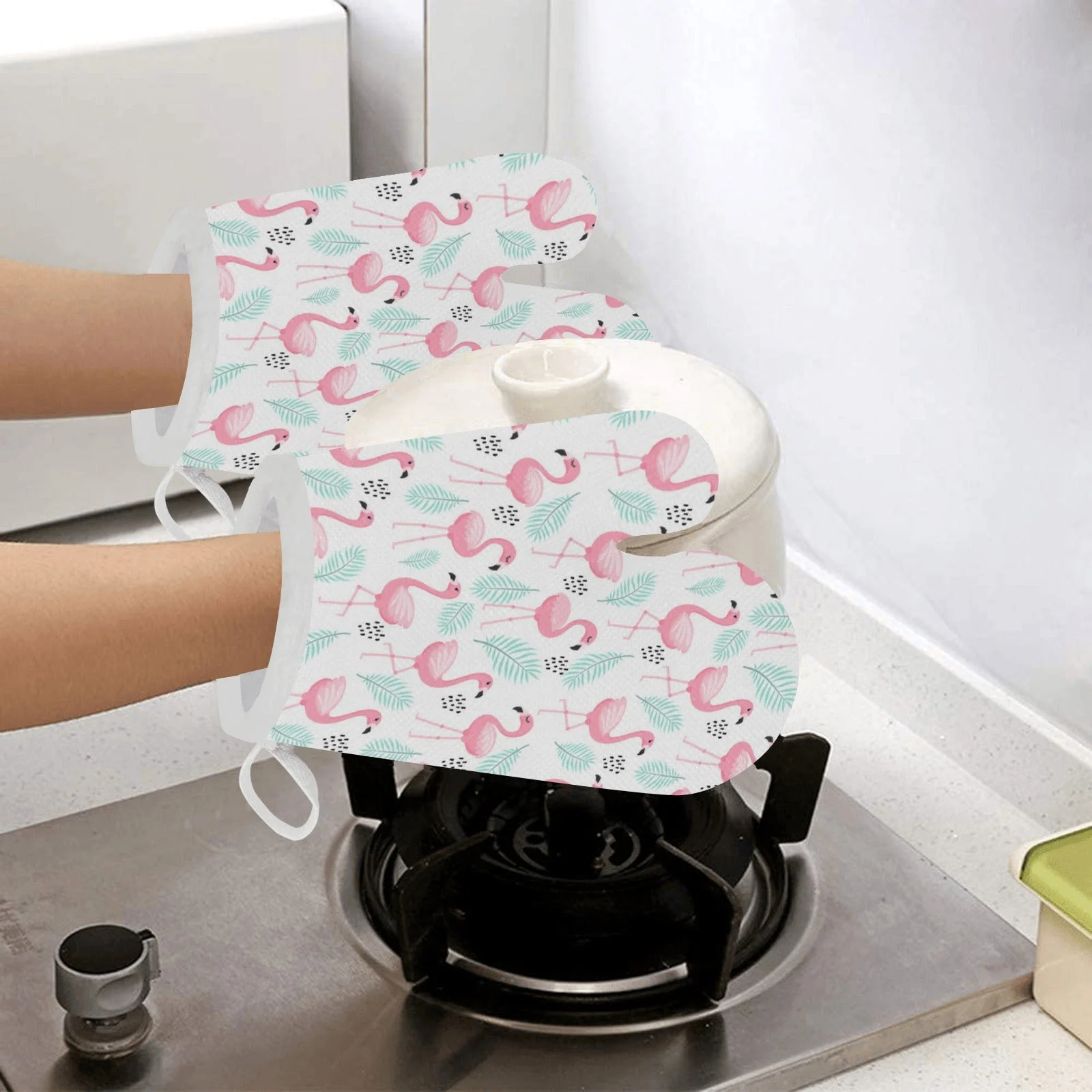 Cute Flamingo Pattern Heat Resistant Oven Mitts Pot Holders Set Cute Flamingo Pattern Heat Resistant Oven Mitts Pot Holders Set