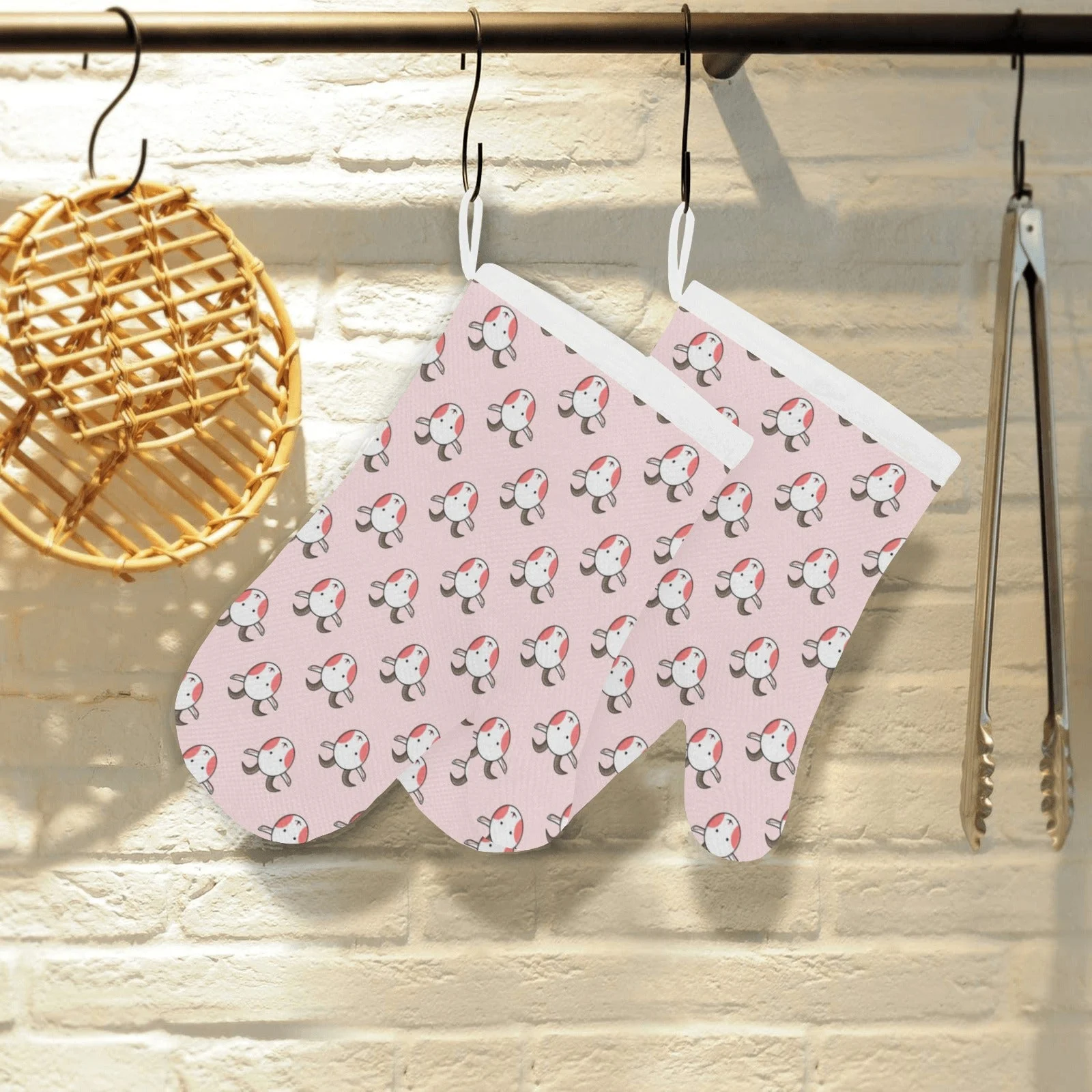 Cute Goat Pattern Heat Resistant Oven Mitts Pot Holders Set Cute Goat Pattern Heat Resistant Oven Mitts Pot Holders Set