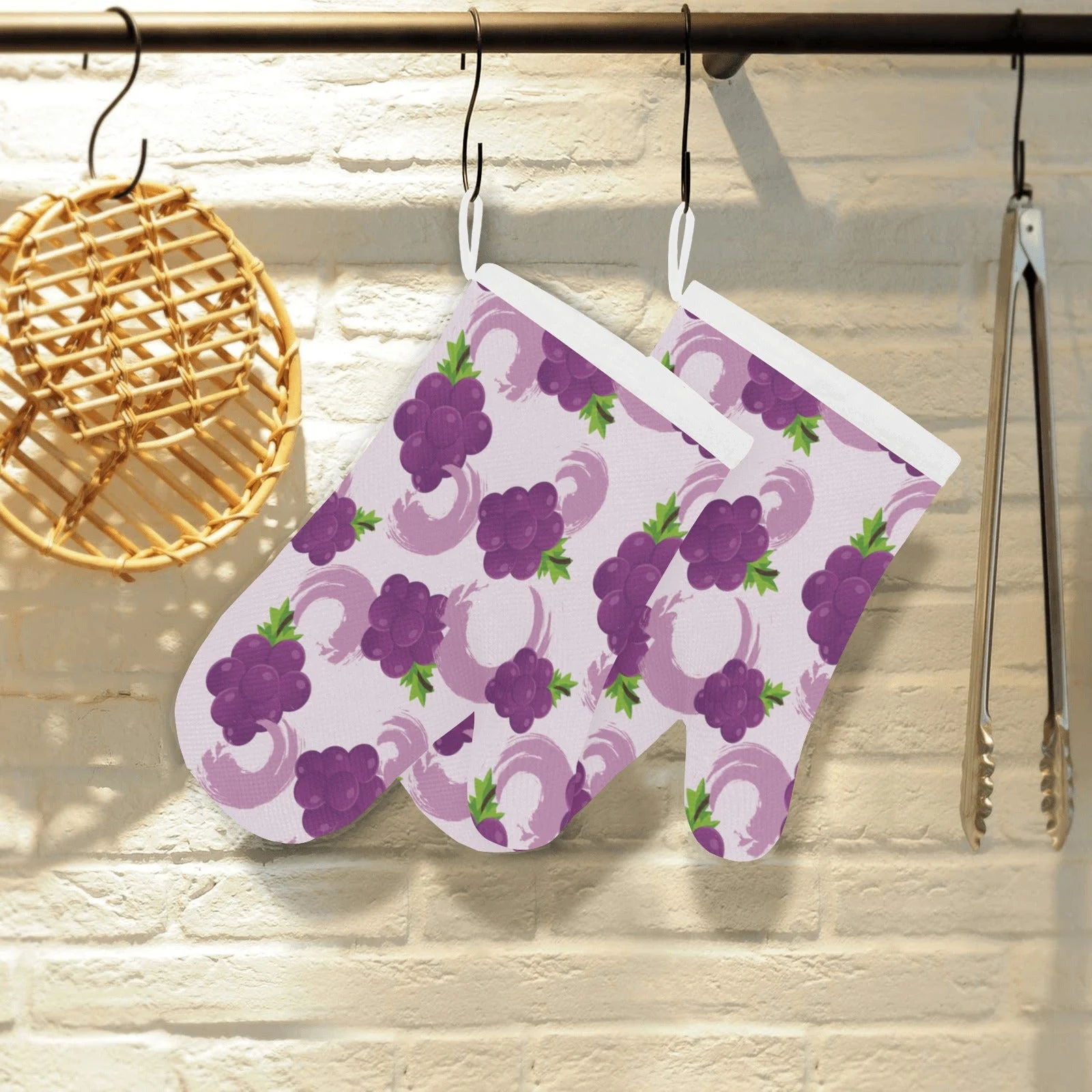 Cute Grape Pattern Heat Resistant Oven Mitts Pot Holders Set Cute Grape Pattern Heat Resistant Oven Mitts Pot Holders Set