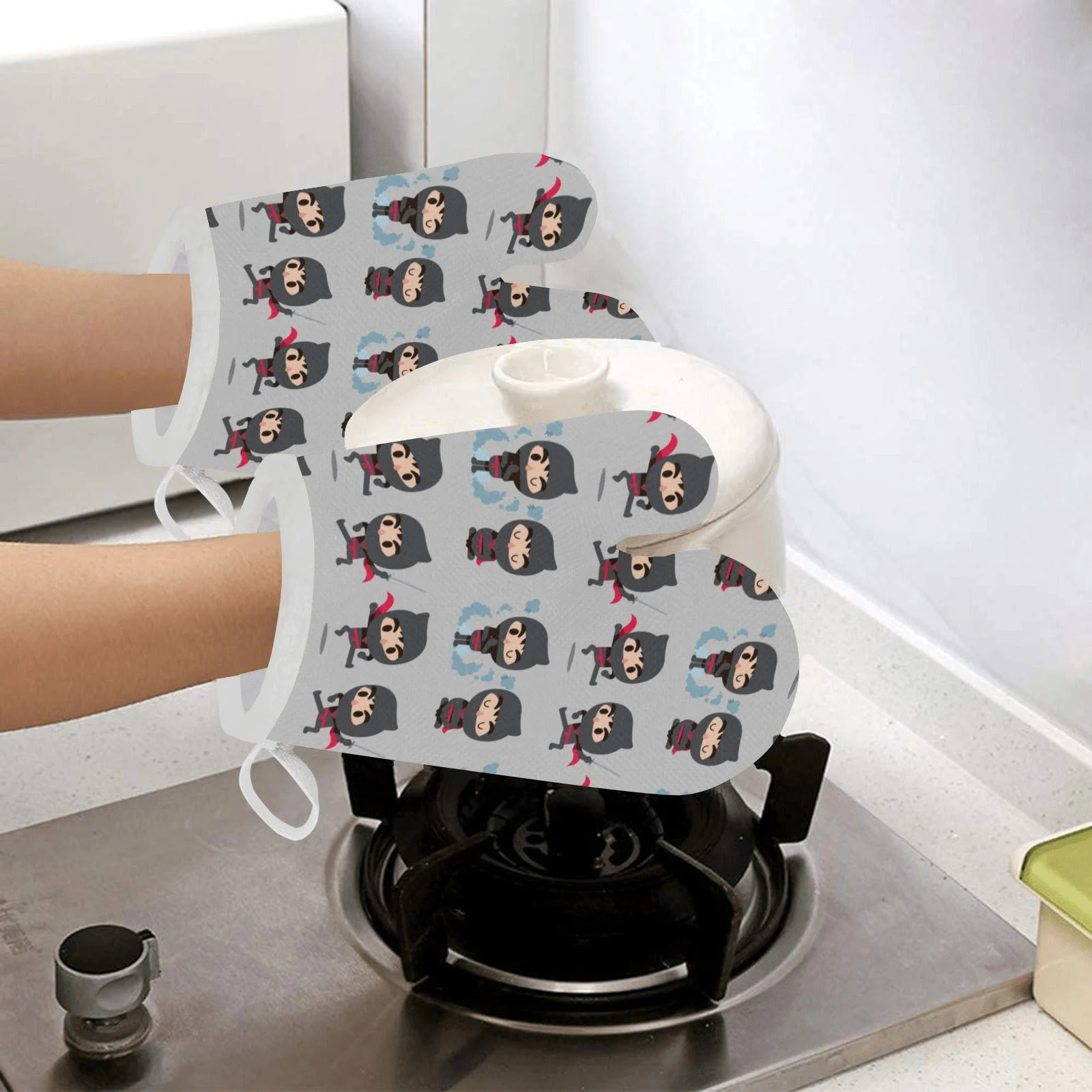 Cute Ninja Pattern Heat Resistant Oven Mitts Pot Holders Set Cute Ninja Pattern Heat Resistant Oven Mitts Pot Holders Set