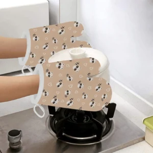 Cute Raccoon Heart Pattern Heat Resistant Oven Mitts Pot Holders Set