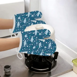 Cute Shark Pattern Heat Resistant Oven Mitts Pot Holders Set