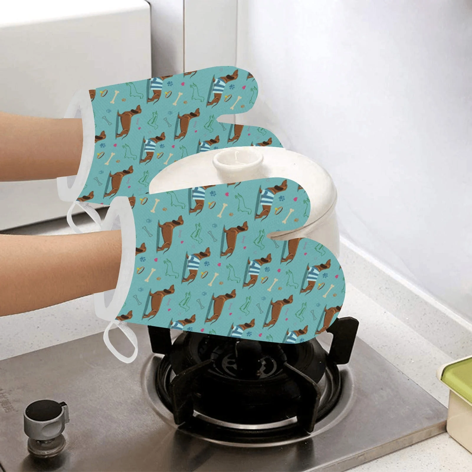 Dachshund Decorative Background Heat Resistant Oven Mitts Pot Holders Set Dachshund Decorative Background Heat Resistant Oven Mitts Pot Holders Set