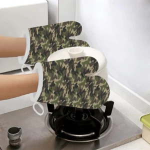 Dark Green Camouflage Pattern Heat Resistant Oven Mitts Pot Holders Set