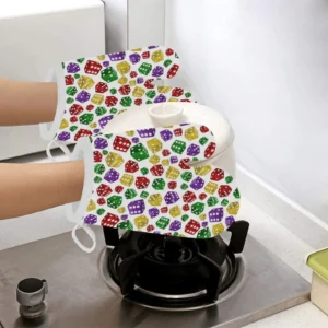 Dice Pattern Print Design 03 Heat Resistant Oven Mitts Pot Holders Set