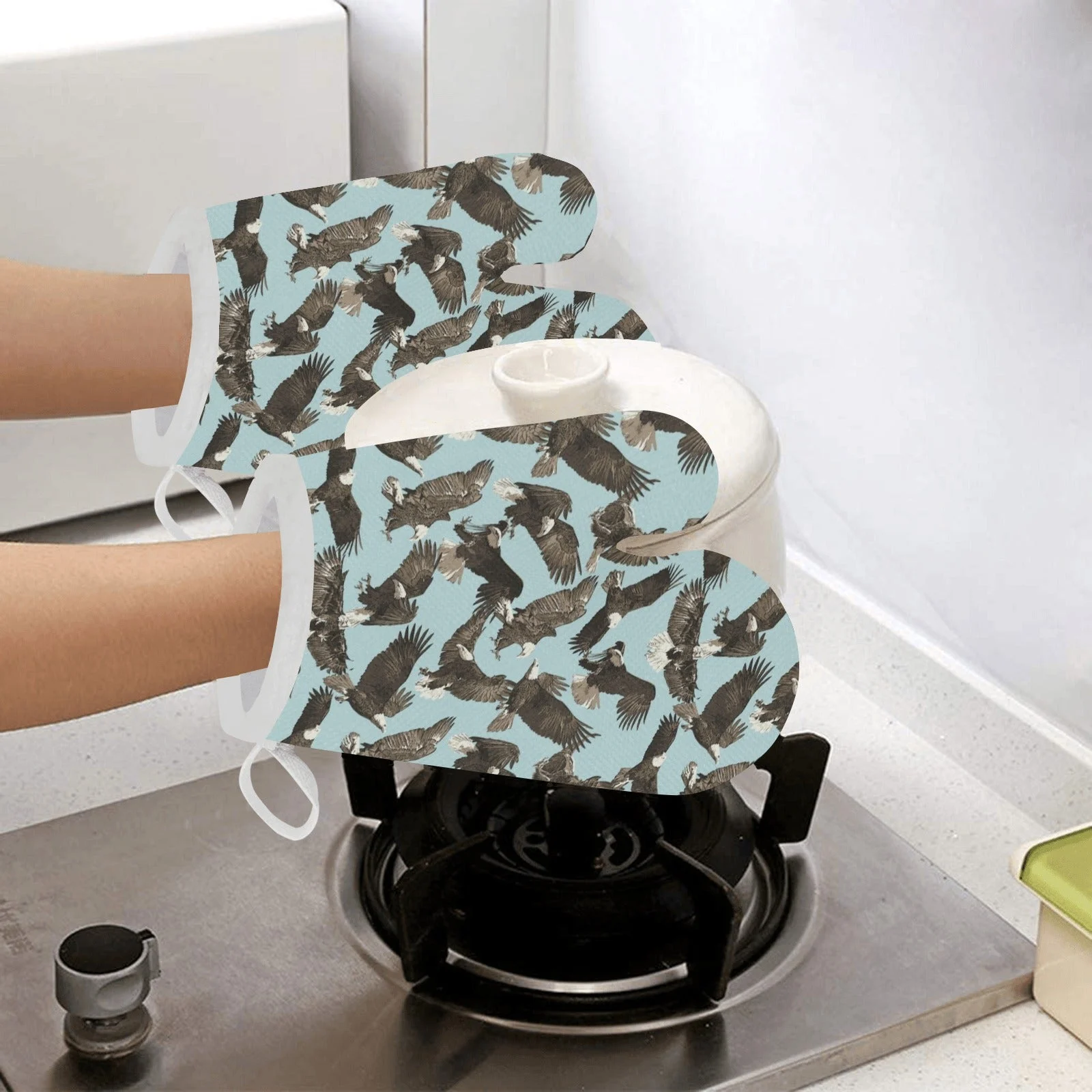 Eagle Pattern Print Design 01 Heat Resistant Oven Mitts Pot Holders Set Eagle Pattern Print Design 01 Heat Resistant Oven Mitts Pot Holders Set