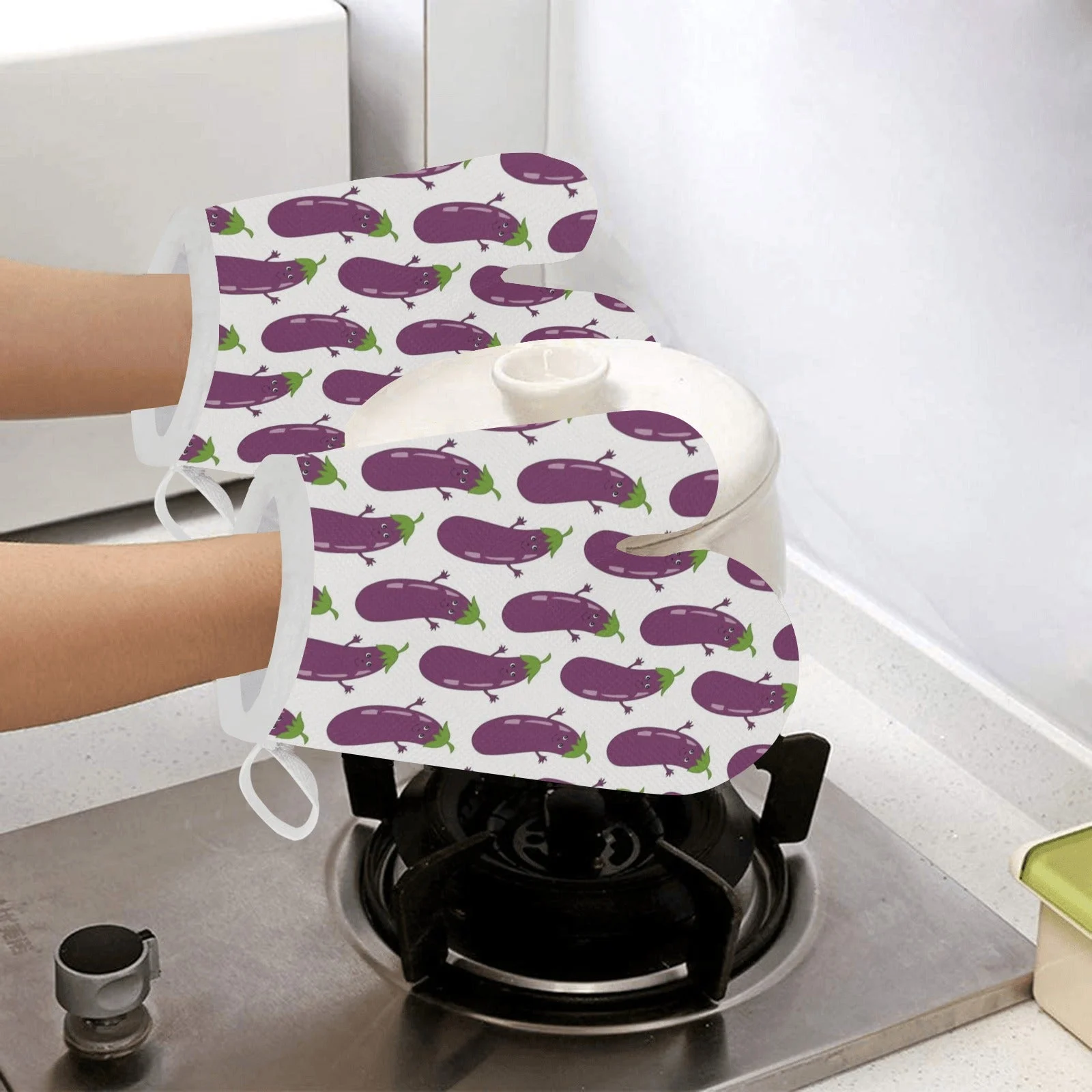 Eggplant Pattern Print Design 01 Heat Resistant Oven Mitts Pot Holders Set Eggplant Pattern Print Design 01 Heat Resistant Oven Mitts Pot Holders Set