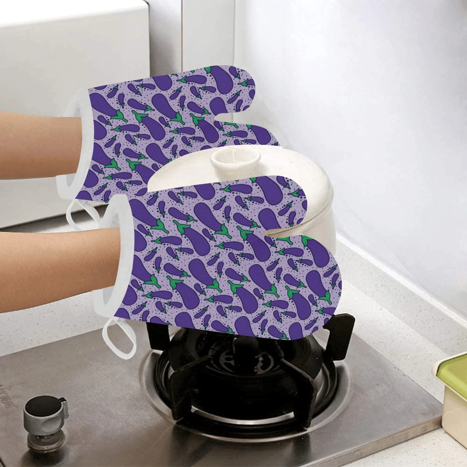 Eggplant Pattern Print Design 03 Heat Resistant Oven Mitts Pot Holders Set Eggplant Pattern Print Design 03 Heat Resistant Oven Mitts Pot Holders Set