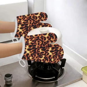 Fire Flame Dark Pattern Heat Resistant Oven Mitts Pot Holders Set