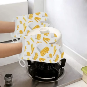 French Fries White Paper Box Pattern Heat Resistant Oven Mitts Pot Holders Set