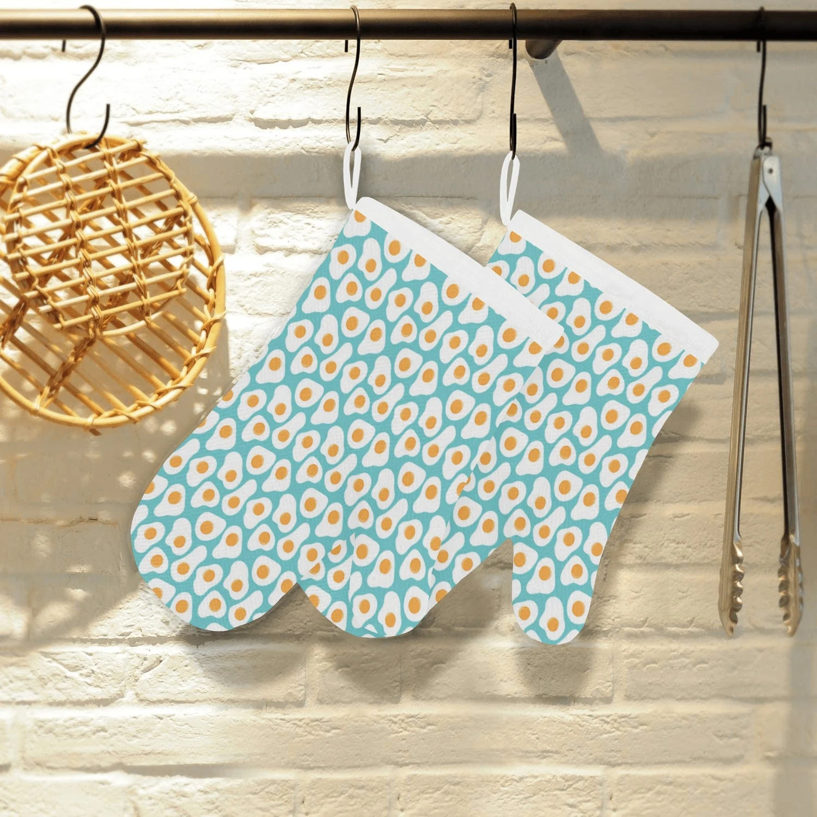 Fried Eggs Pattern Print Design 04 Heat Resistant Oven Mitts & Pot Holders Set Fried Eggs Pattern Print Design 04 Heat Resistant Oven Mitts & Pot Holders Set