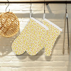 Fried Eggs Pattern Print Design 05 Heat Resistant Oven Mitts & Pot Holders Set