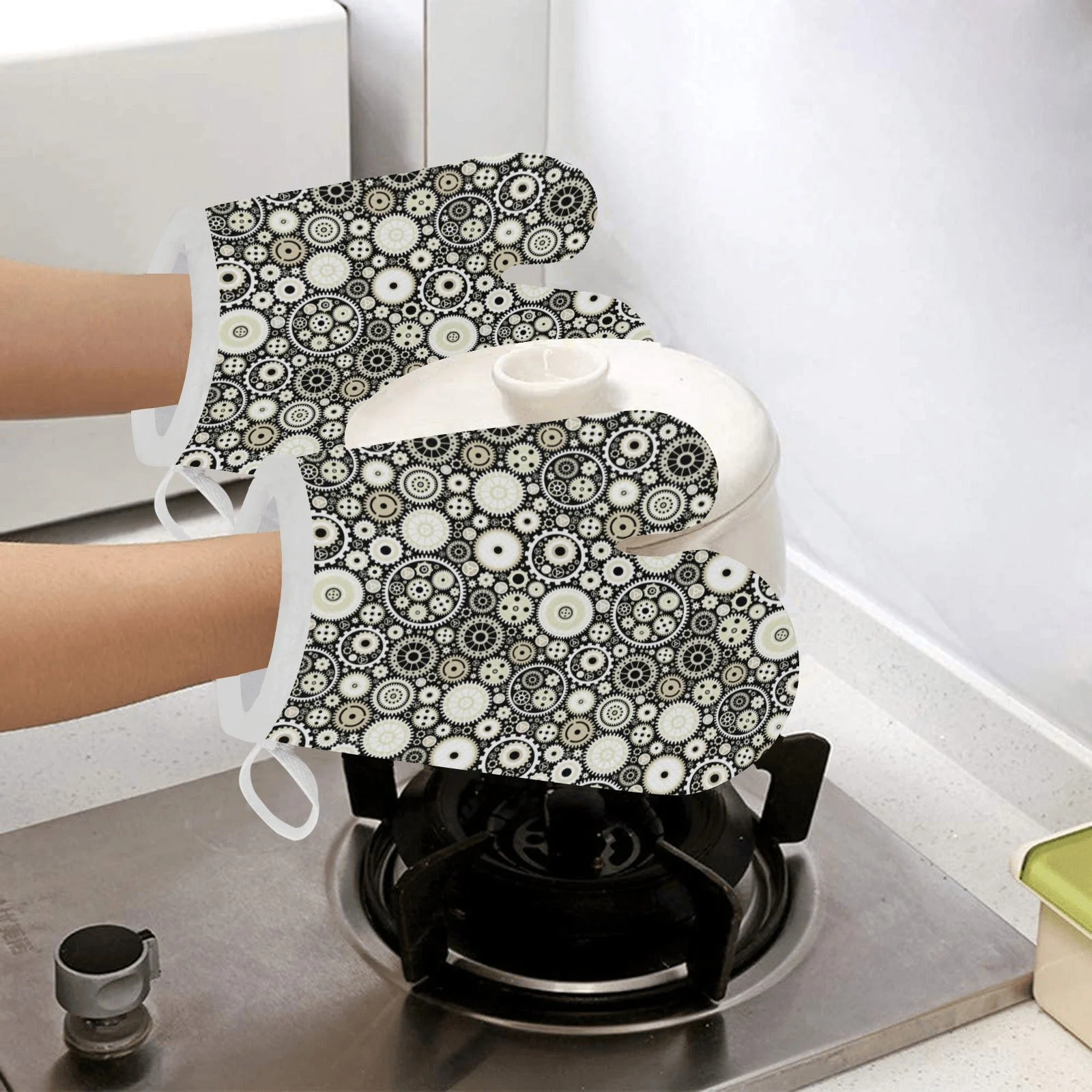 Gear Pattern Print Design 02 Heat Resistant Oven Mitts & Pot Holders Set Gear Pattern Print Design 02 Heat Resistant Oven Mitts & Pot Holders Set