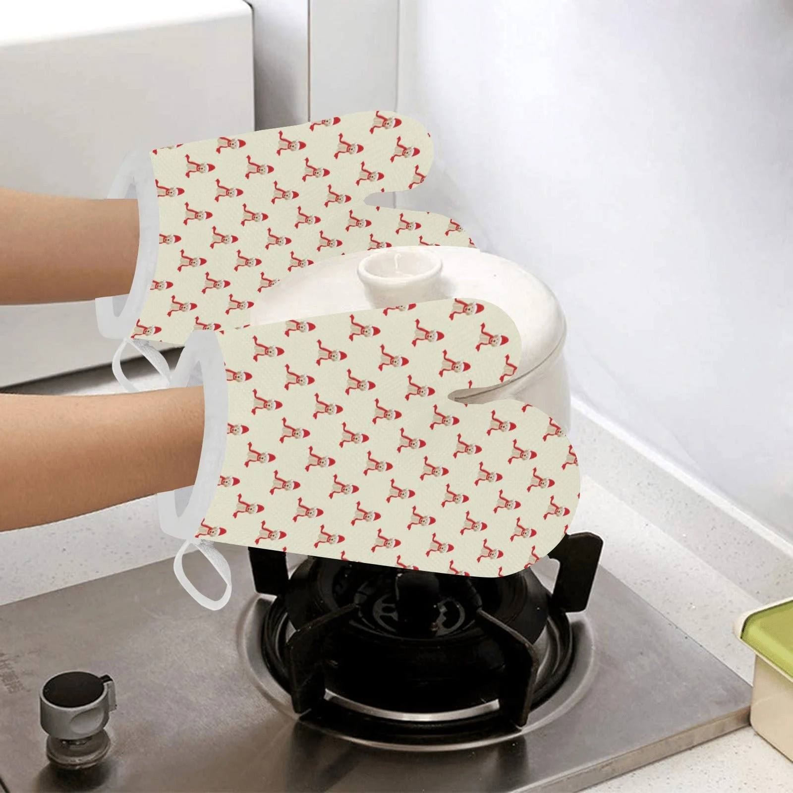 Golden Retriever Pattern Print Design 01 Heat Resistant Oven Mitts & Pot Holders Set Golden Retriever Pattern Print Design 01 Heat Resistant Oven Mitts & Pot Holders Set