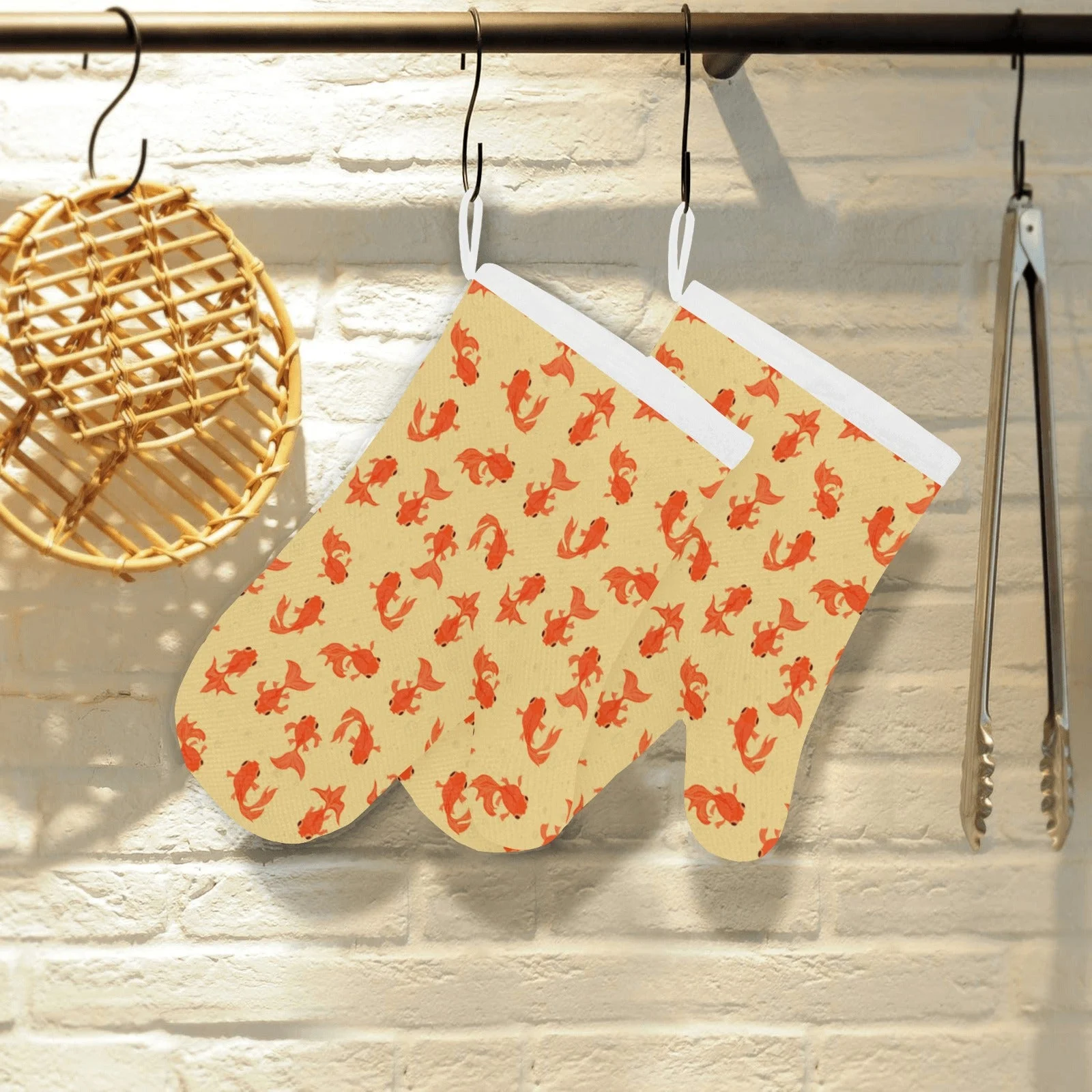 Goldfish Pattern Print Design 02 Heat Resistant Oven Mitts & Pot Holders Set Goldfish Pattern Print Design 02 Heat Resistant Oven Mitts & Pot Holders Set