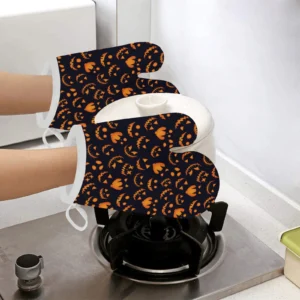 Halloween Pattern Pumpkin background Heat Resistant Oven Mitts Pot Holders Set
