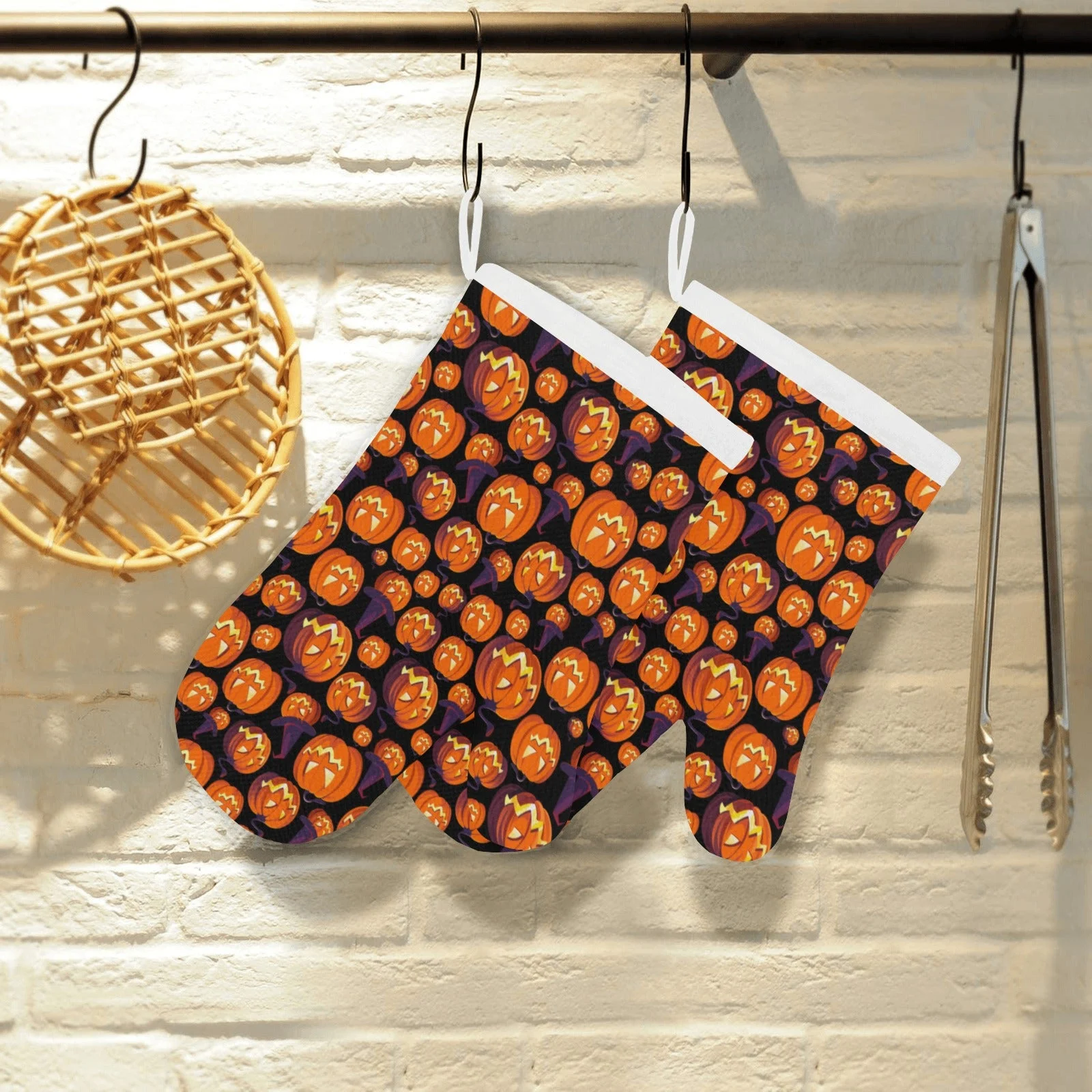 Halloween Pumpkin Pattern Heat Resistant Oven Mitts Pot Holders Set Halloween Pumpkin Pattern Heat Resistant Oven Mitts Pot Holders Set