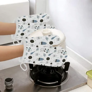 Hand Drawn Space Elements Space Rocket Star Planet Heat Resistant Oven Mitts Pot Holders Set