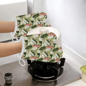 Heliconia Pattern Heat Resistant Oven Mitts Pot Holders Set